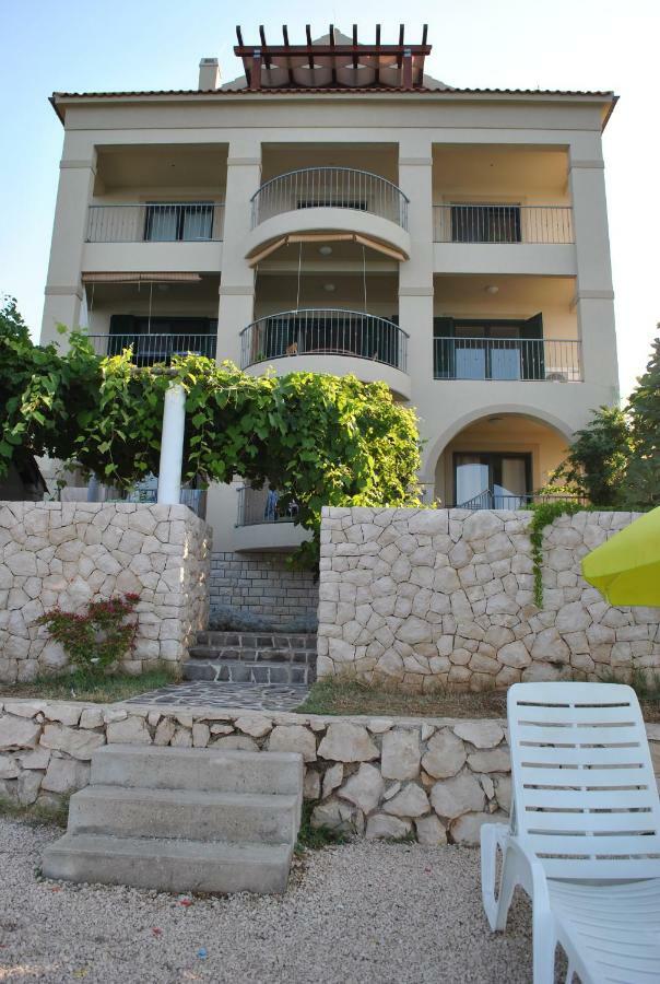Apartment Cinthija Бибинє Екстер'єр фото